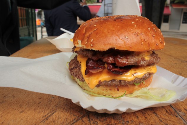 Meister Aller Klassen - Burger of All Classes