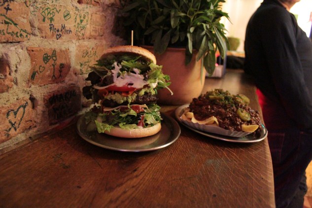 El Gordomita with chilli fries