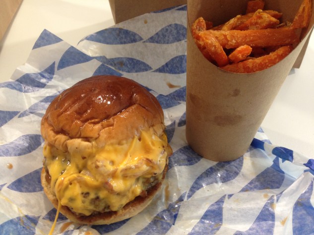 Black Label cheeseburger & sweet potato fries